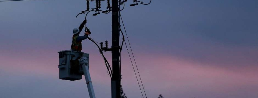 PG&E Worker